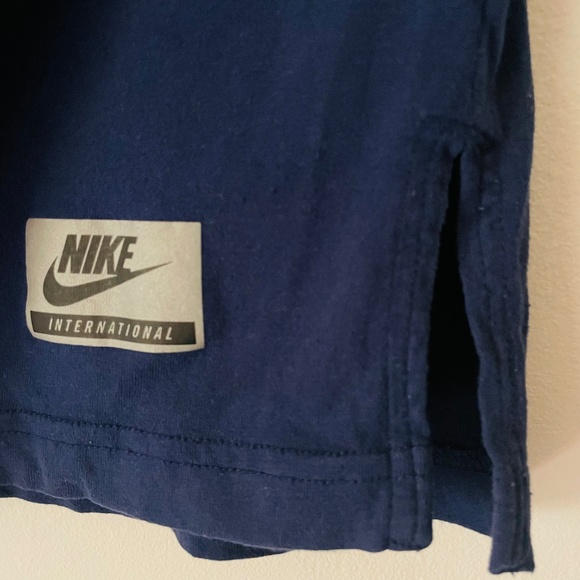 Nike International XS Navy Blue Muscle Tank Top - Picture 4 of 4